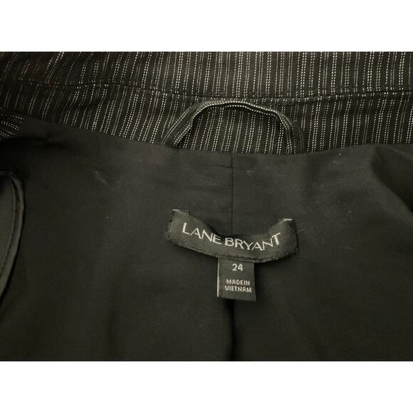 Lane Bryant Women's 24 Black Blazer Jacket Pinstripe Two Button Work Office - Picture 3 of 11